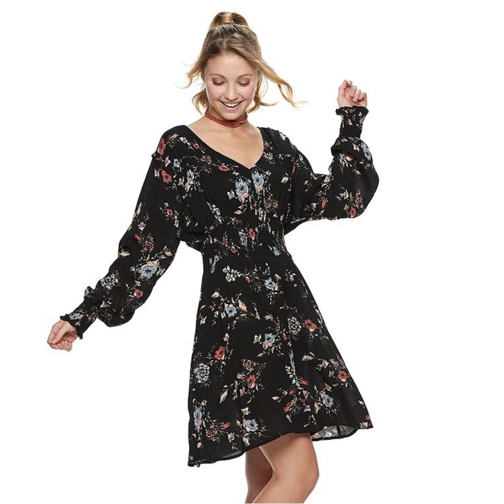 NWT American Rag Dolman Sleeve Skater Dress Floral Black Juniors Size M